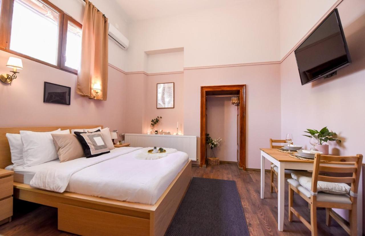 Le Petit & Cosy - Best Location Old Town & Quiet Bucharest Luaran gambar