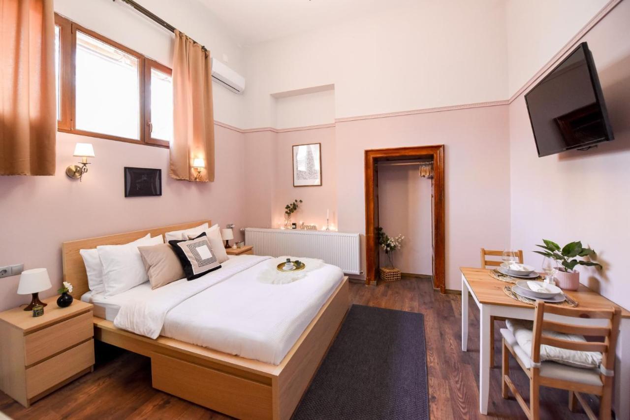 Le Petit & Cosy - Best Location Old Town & Quiet Bucharest Luaran gambar