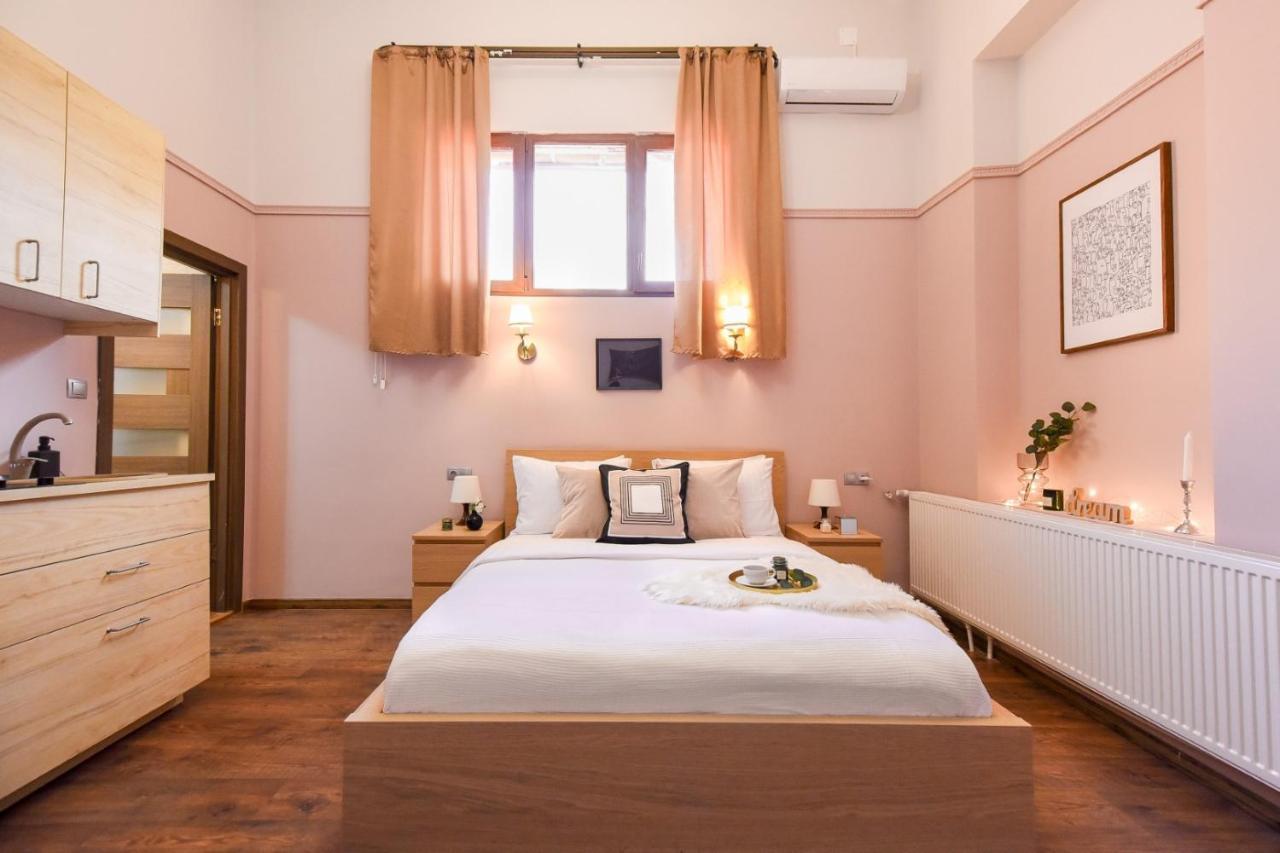 Le Petit & Cosy - Best Location Old Town & Quiet Bucharest Luaran gambar